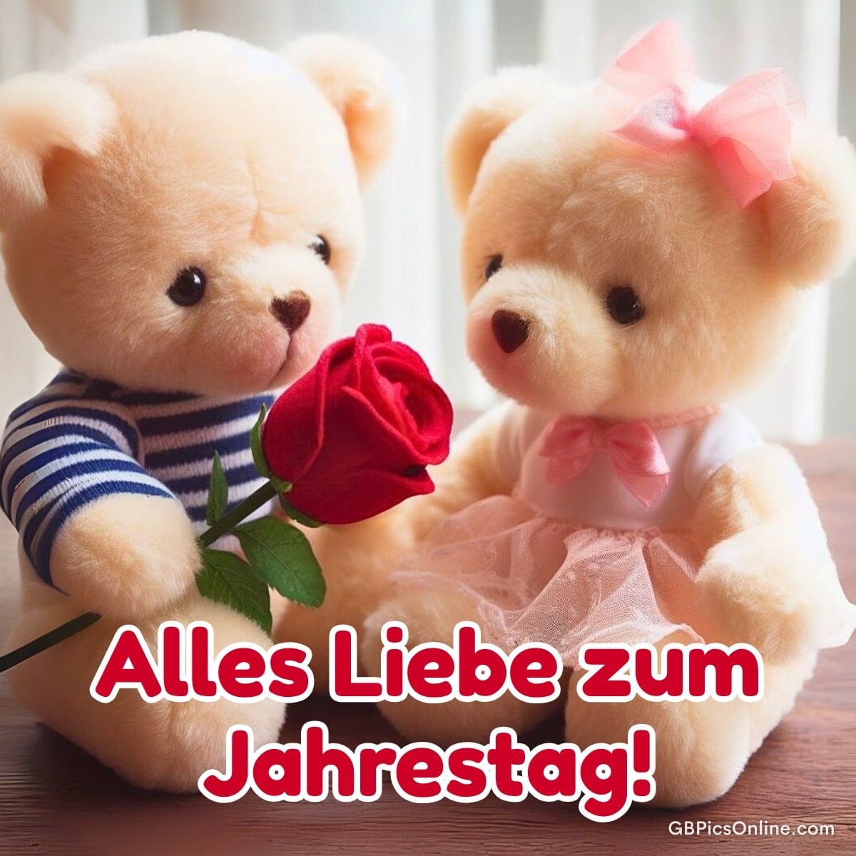 Zwei Teddybären, einer mit Rose, süß gekleidet und feiern Jahrestag