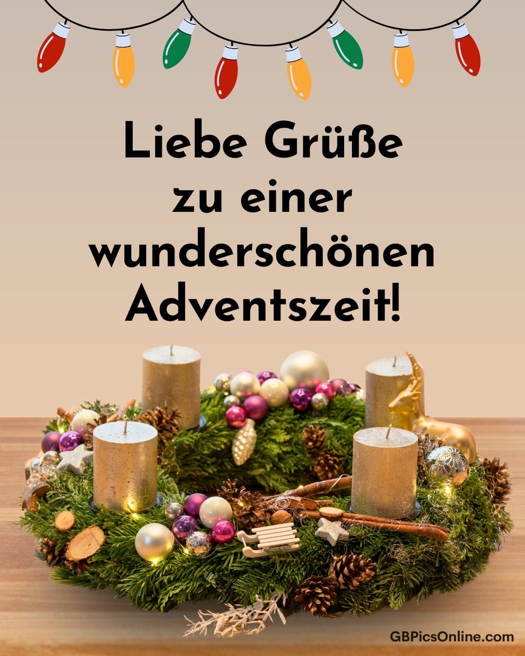 Farbenfroher Adventskranz mit Kerzen und dekorativen Lichtern darüber