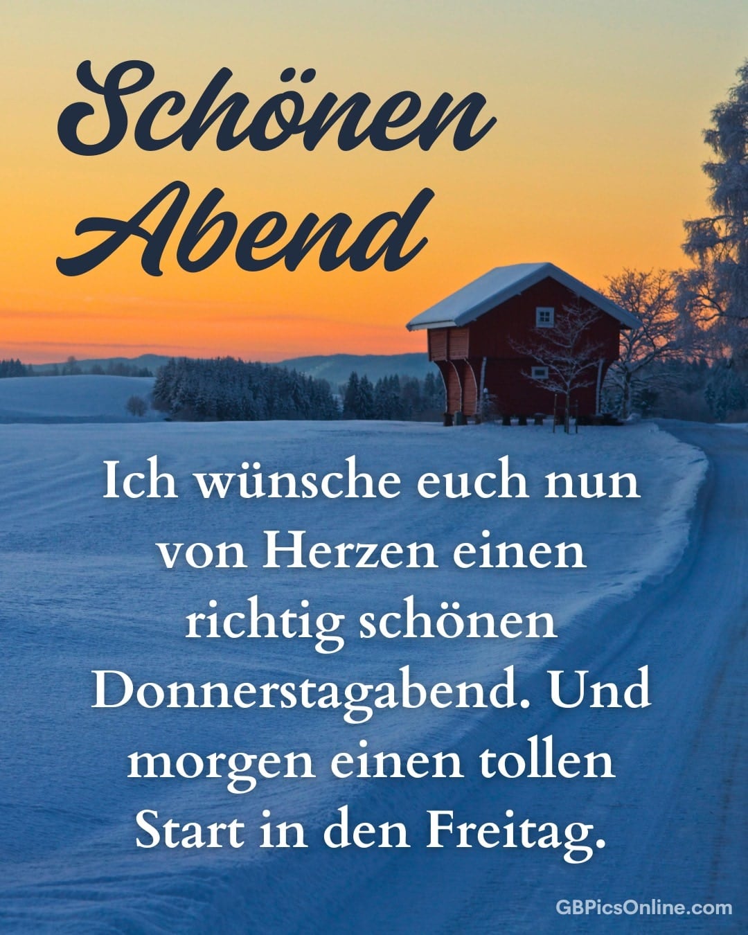 Winterlandschaft bei Sonnenuntergang mit rotem Haus und schneebedeckten Bäumen