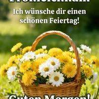 Blumenkorb mit gelben Löwenzahnblüten und weißen Gänseblümchen im sonnigen Grün