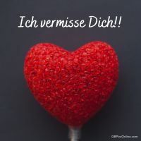 Ein strahlendes Herz in der Dunkelheit - ein Symbol der Liebe, die Entfernungen überwindet.