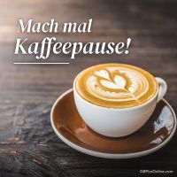 Ein Moment der Ruhe mit perfektem Cappuccino.