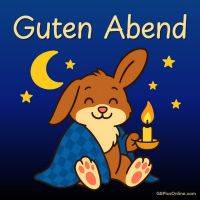 Niedlicher Hase mit Decke hält eine Kerze, daneben Mond und Sterne am Nachthimmel