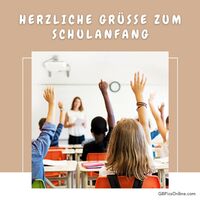Eifriges Melden im Klassenzimmer zum neuen Schuljahr – Lernen beginnt mit Neugier!