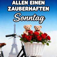 Fahrrad mit Korb voller roter Rosen und zwei Teddybären, im Hintergrund der Eiffelturm