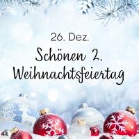 Festlich geschmückte Weihnachtskugeln ruhen in einem Meer aus glitzerndem Schnee, zaubern eine magische Winterstimmung herbei.